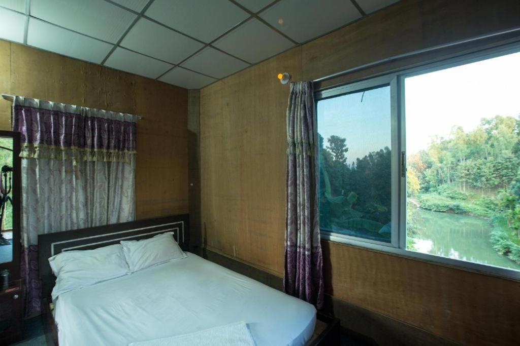 Fanush Resort Bāndarban Buitenkant foto