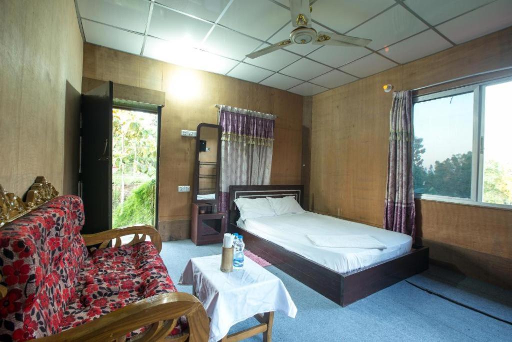 Fanush Resort Bāndarban Buitenkant foto